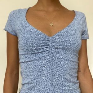 Brandy Melville Gina Top 💙